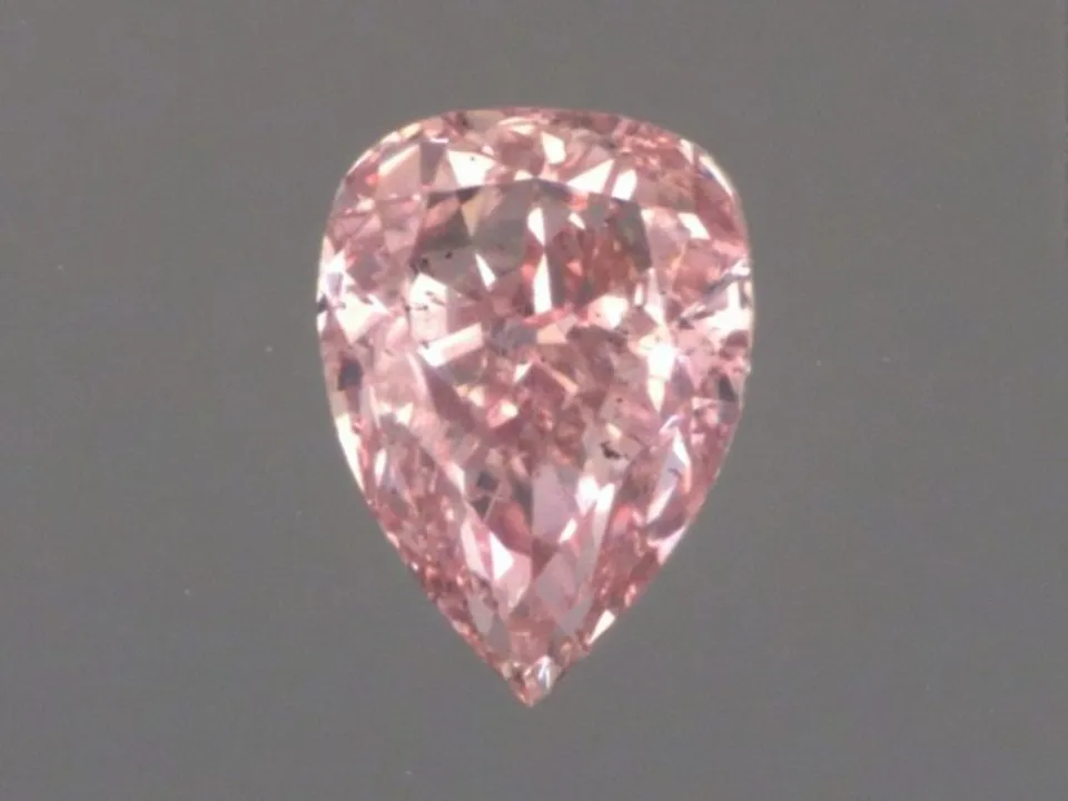 Fancy Intense Yellow, 1,21 ct
